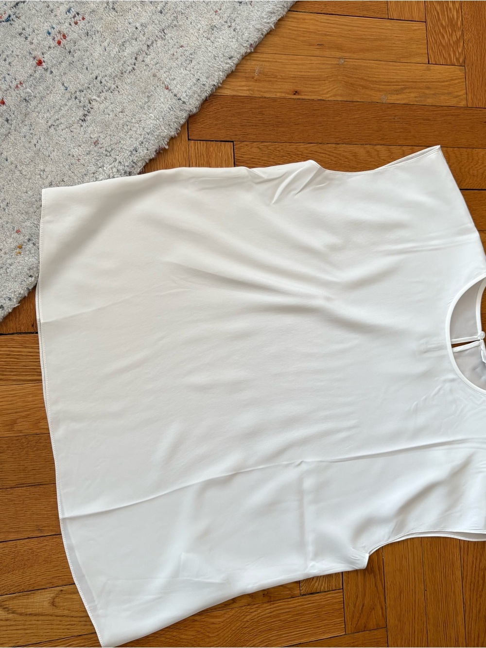 Banana Republic NWT $120 retail White Sleeveless Crewneck top